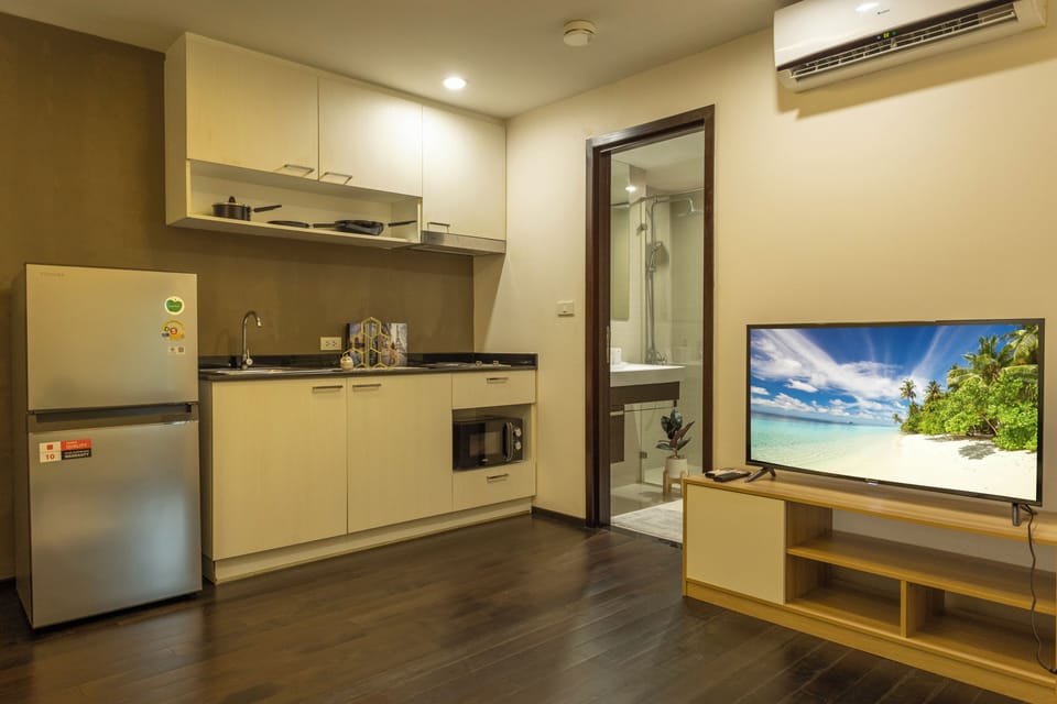 Basic Condo | Private kitchen