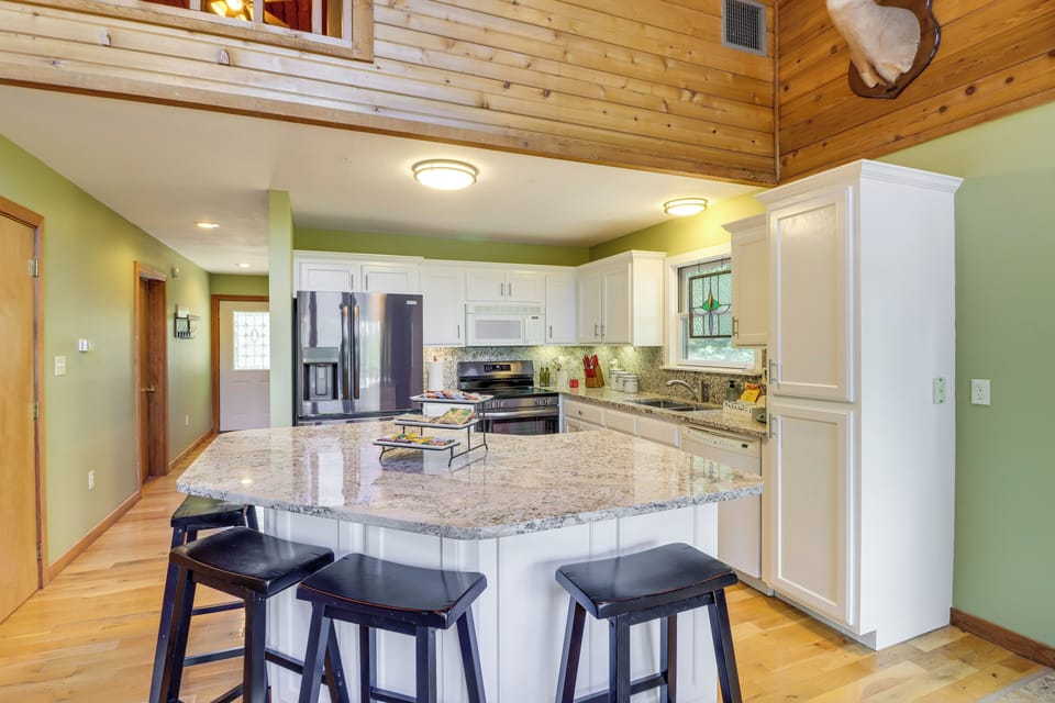 Kitchen | Cooking Basics | Dishwasher | 1st Floor
