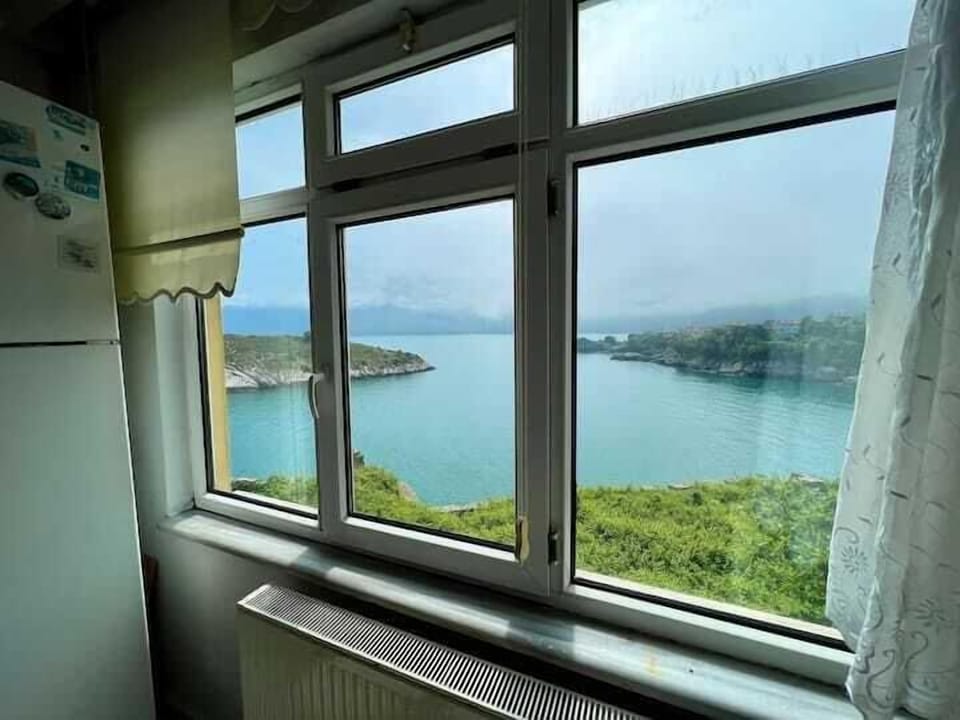 Comfort Apartment, Balcony, Sea View | Private kitchen