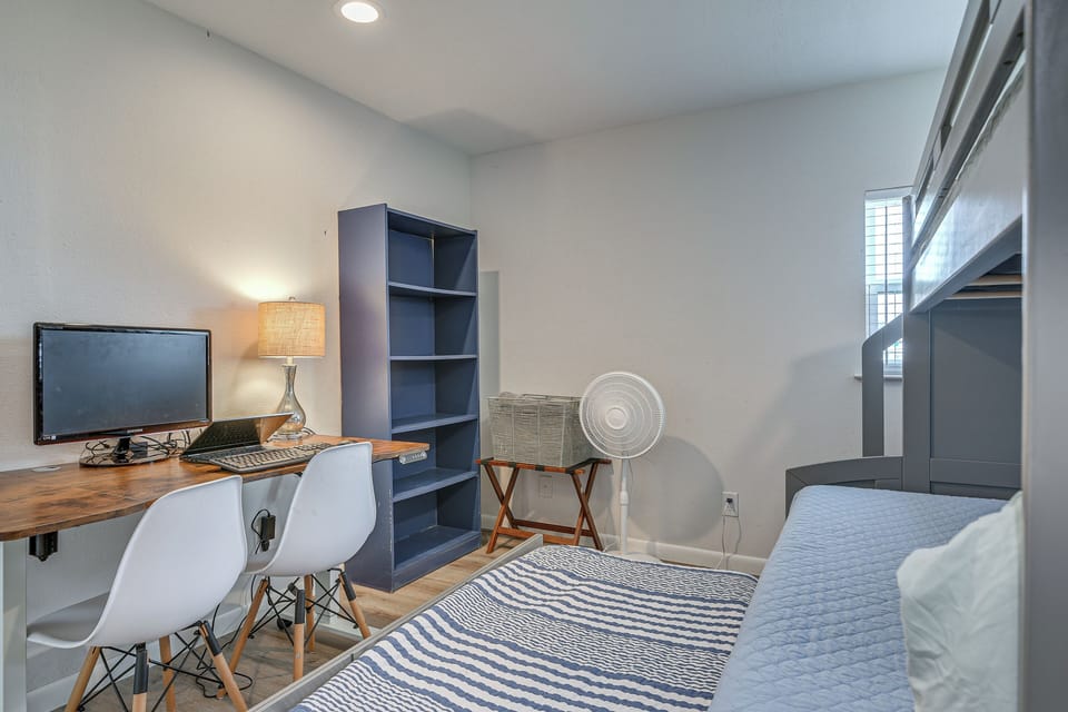 House (2 Bedrooms) | Interior