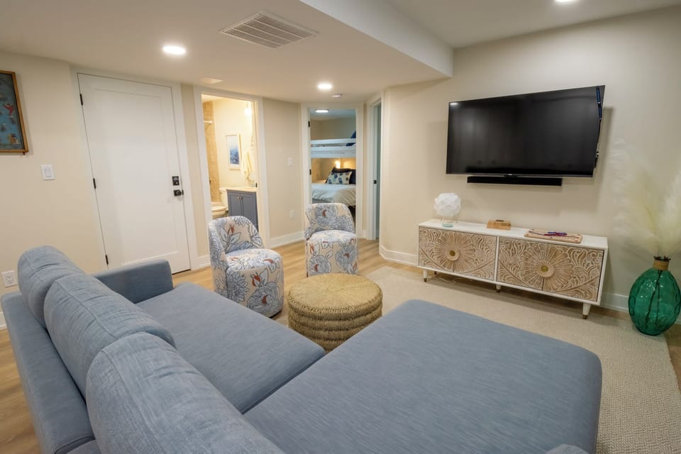 Basement | Living Room