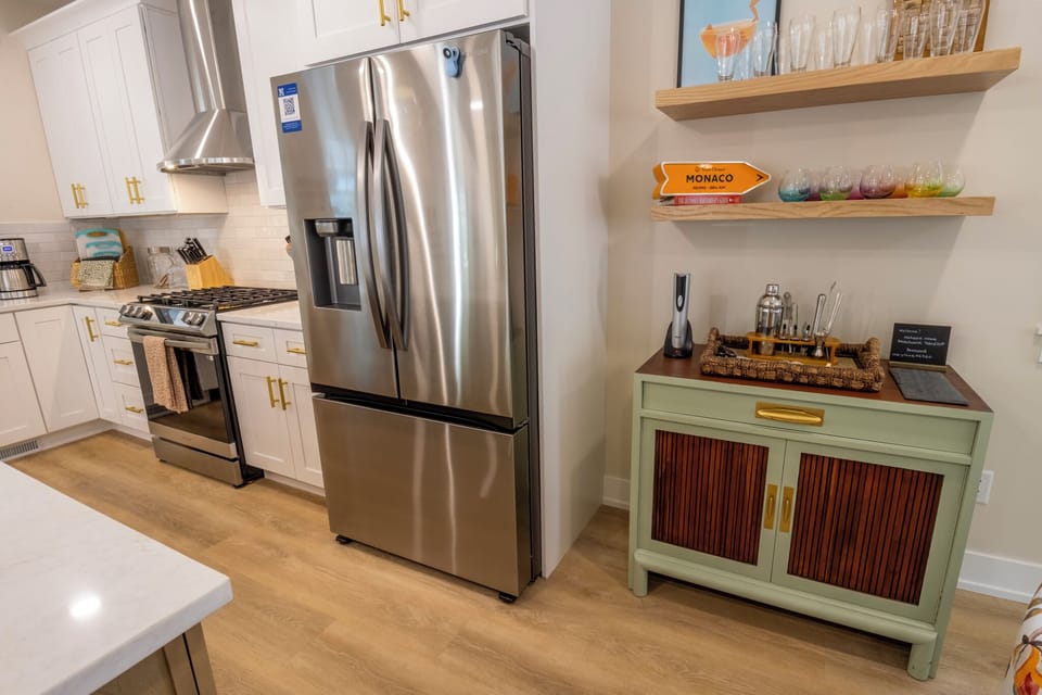Main Level | Kitchen | Dining