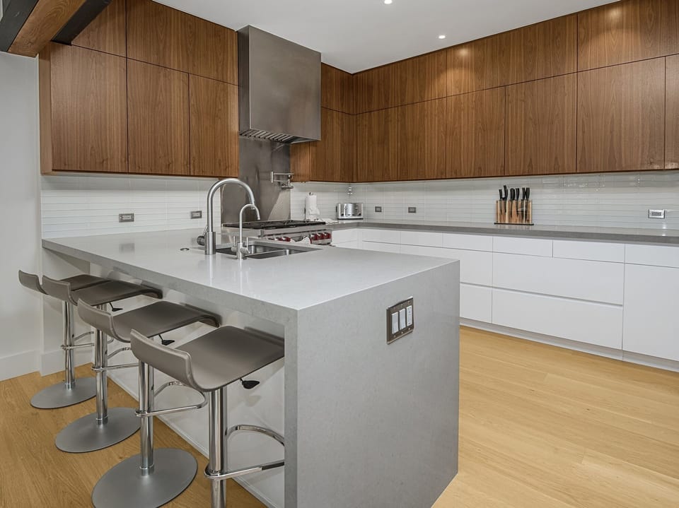 Duplex, 3 Bedrooms | Private kitchen | Coffee/tea maker, fridge, oven, toaster