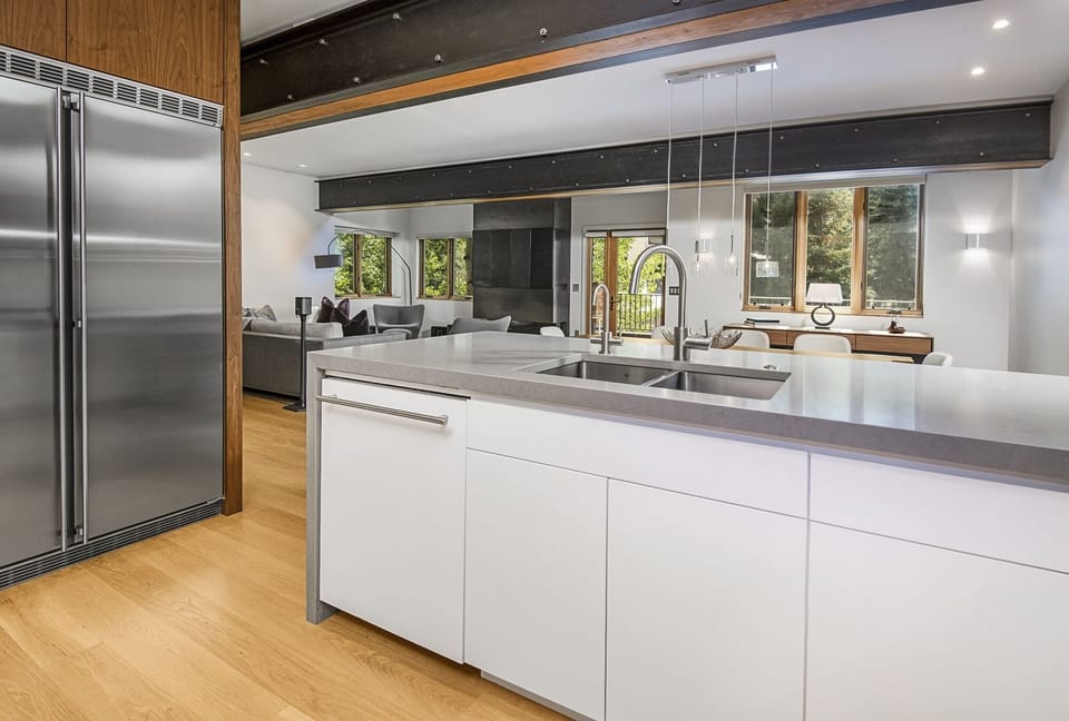Duplex, 3 Bedrooms | Private kitchen | Coffee/tea maker, fridge, oven, toaster
