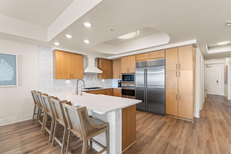 Condo, Multiple Beds (Turquoise C2208) | Private kitchen | Paper towels