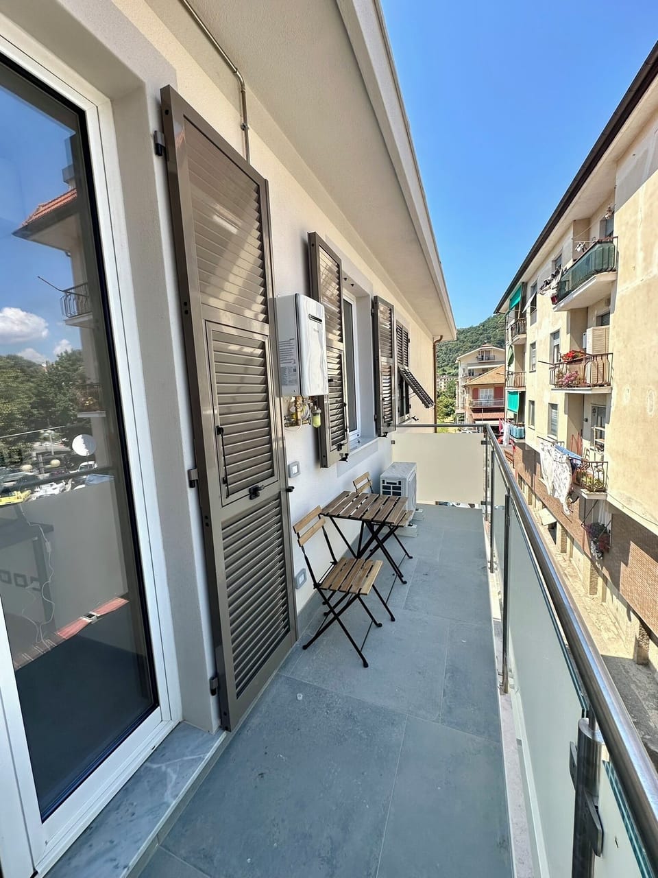 Balcony (2)
