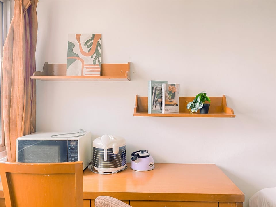 Deluxe Studio | Dining room
