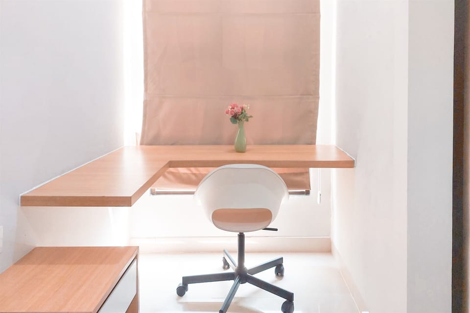 Standard Studio | Desk