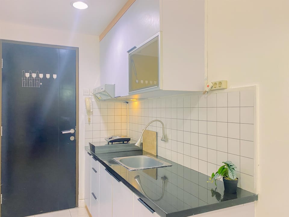 Studio | Private kitchen | Fridge, stovetop, rice cooker