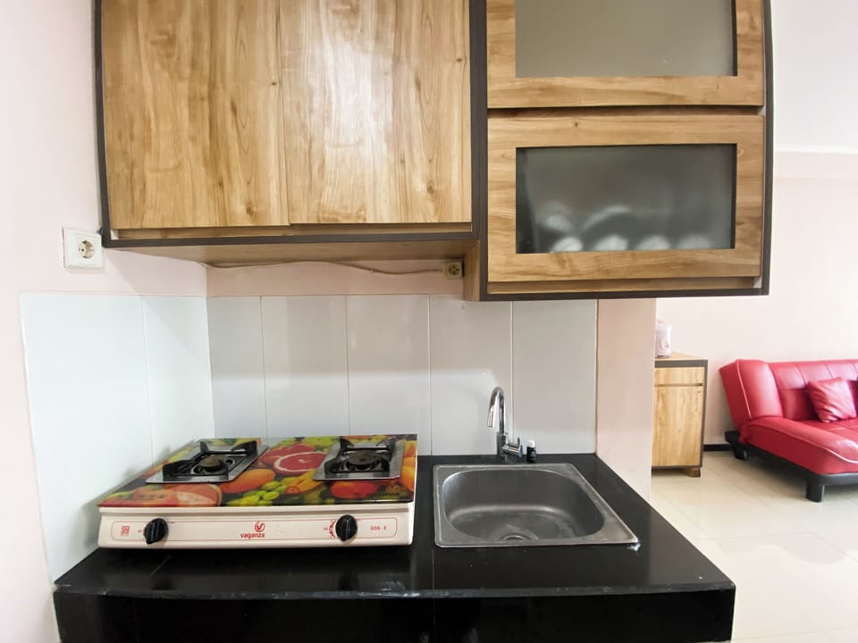 Basic Apartment | Private kitchen | Fridge, stovetop, rice cooker