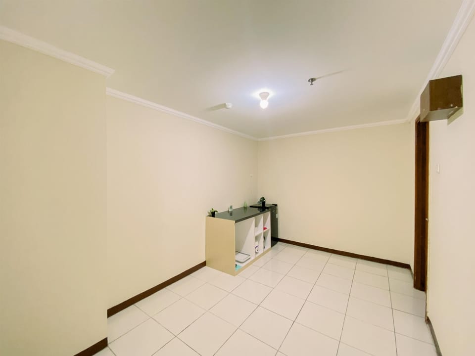 Studio | Desk, free WiFi