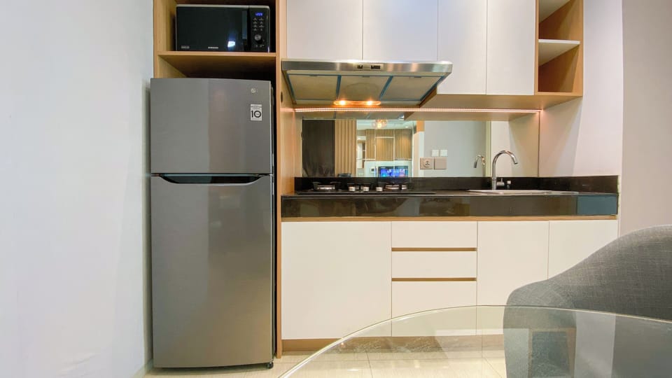 Apartment | Private kitchen | Fridge, microwave, stovetop, rice cooker