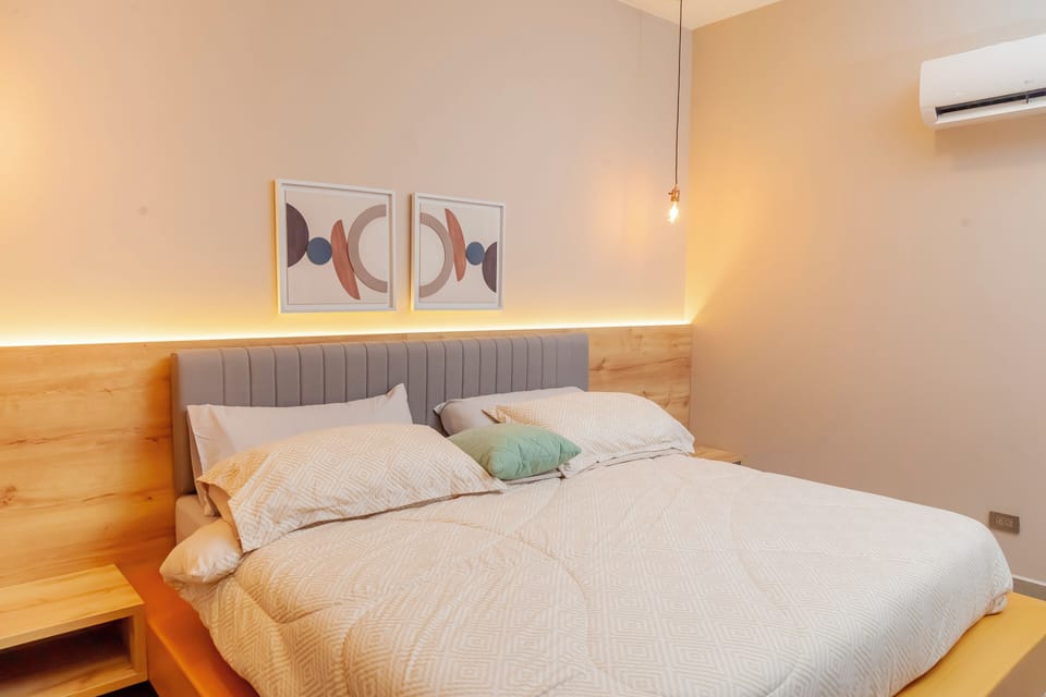 In-room safe, iron/ironing board, WiFi (free)