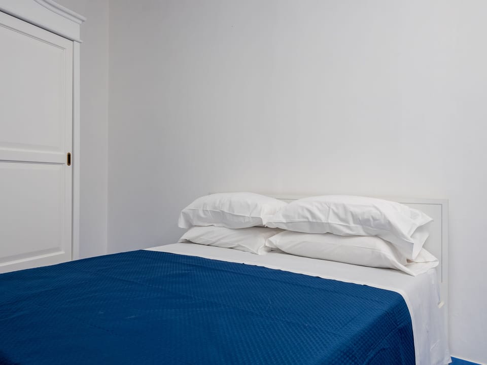 Traditional House | 1 bedroom, down comforters, travel crib, free WiFi