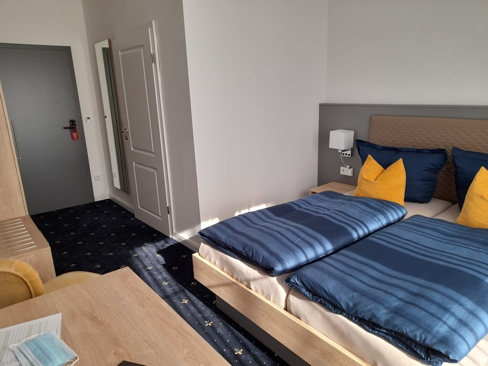 Double Room | Desk, laptop workspace, WiFi (free)