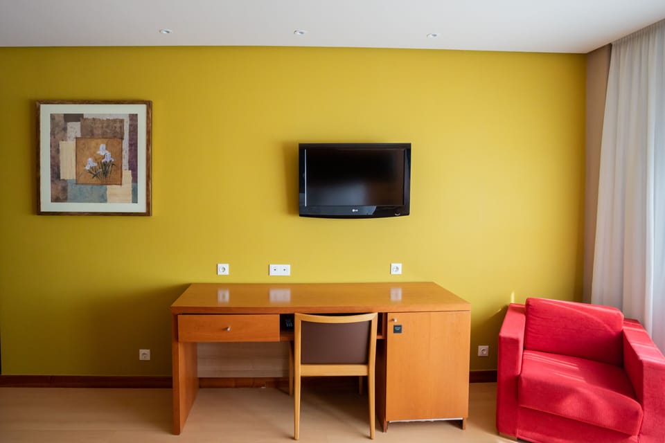 1 bedroom, minibar, in-room safe, desk