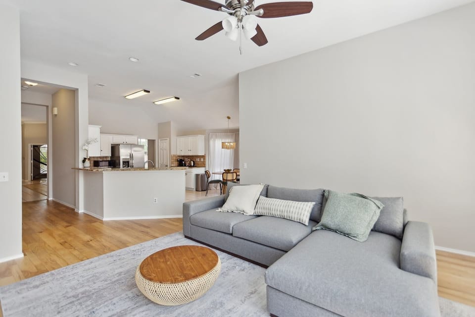 Home Decor, Indoors, Ceiling Fan, Architecture, Building