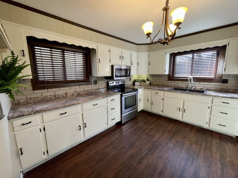 Large fully equipped kitchen with all utensils necessary