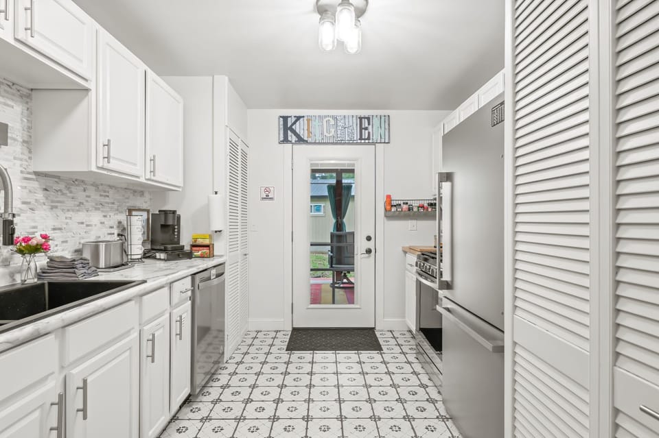 Crisp Kitchen