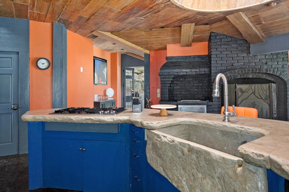 Kitchen (2)