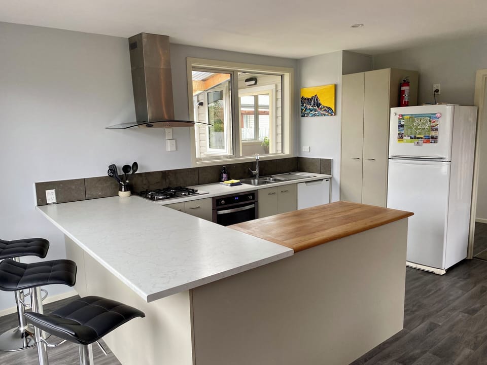 full kitchen 