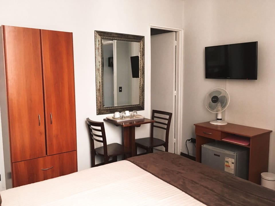 Desk, laptop workspace, free WiFi