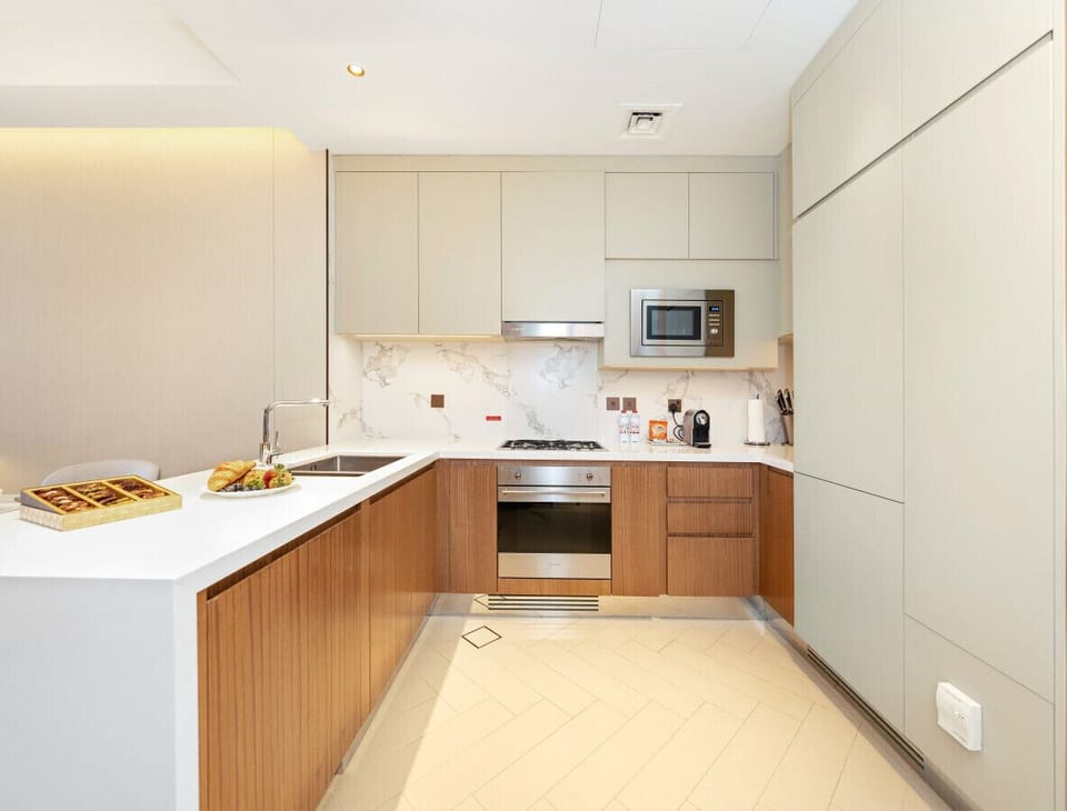 Fully Equipped Modern Kitchen and dining