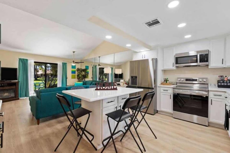 Large dining table, seats six comfortably
