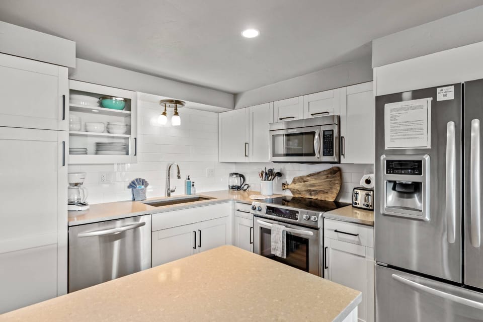 Great kitchen space to cook your meals and refuel for the day