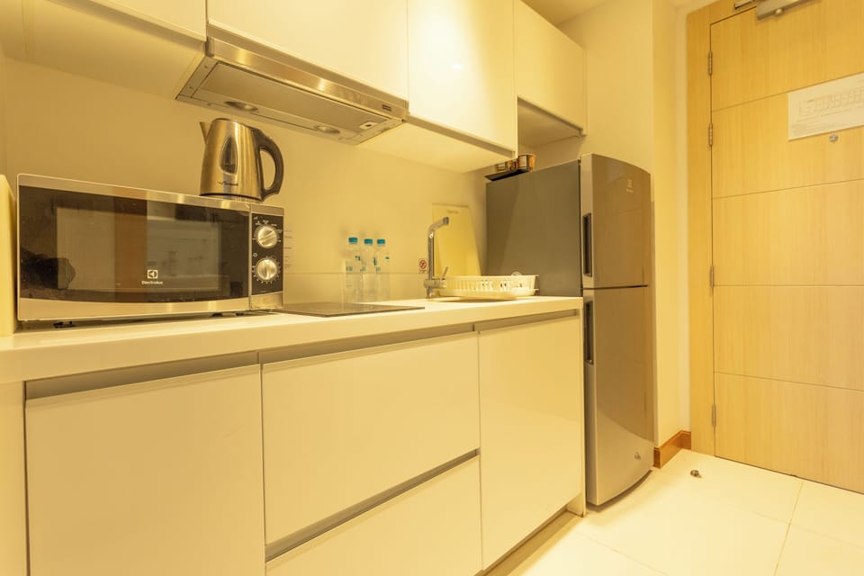 Basic Condo | Private kitchen