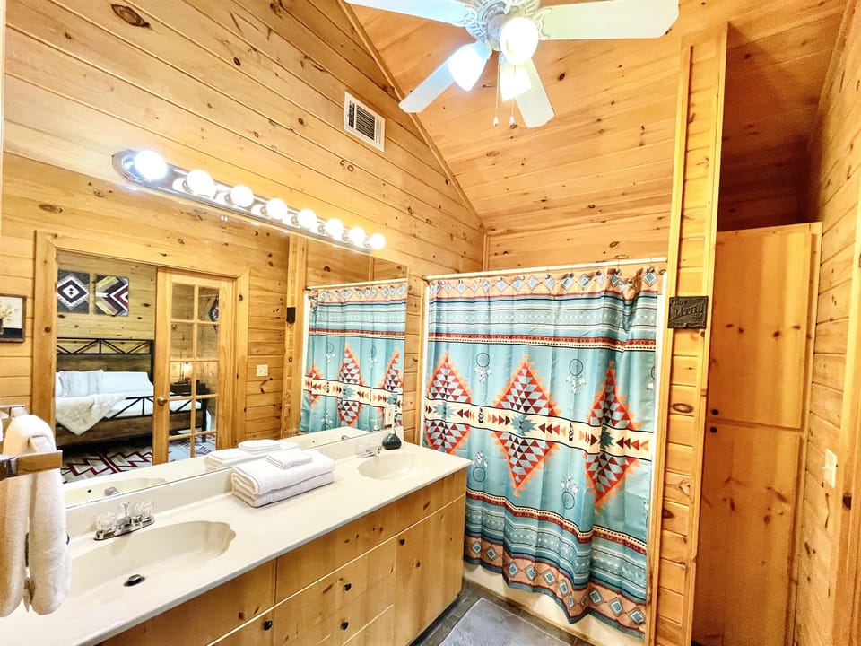 Full Master Bathroom