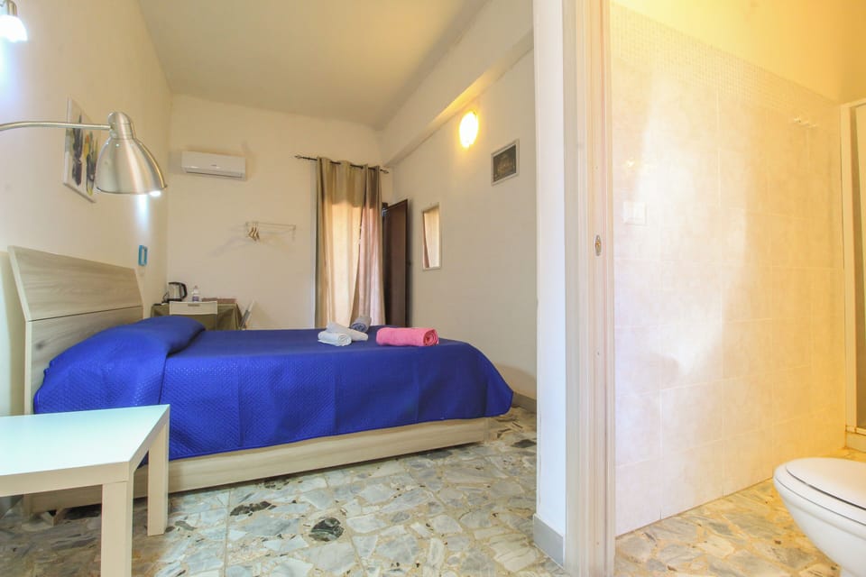 Comfort Double or Twin Room | WiFi (free)