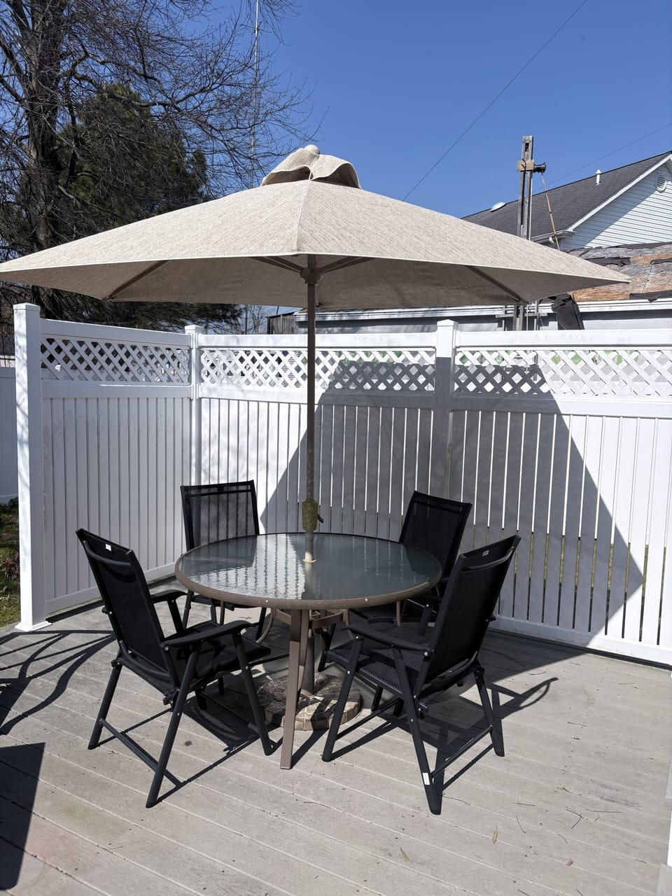 Outdoor dining