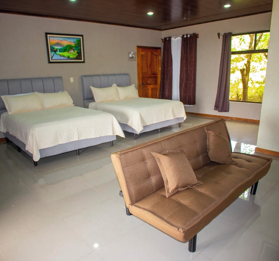 Family Room, 1 Bedroom | Egyptian cotton sheets, premium bedding, down comforters