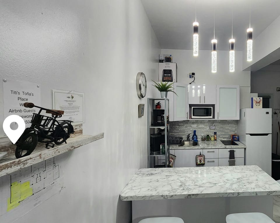 Full Size Kitchen. 