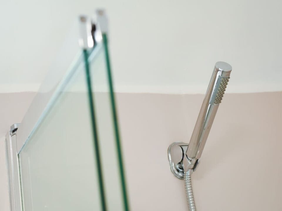 Hand-held showerhead