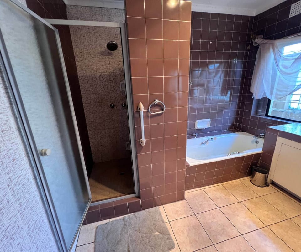 Room, 1 Bedroom, Balcony, Garden View | Bathroom