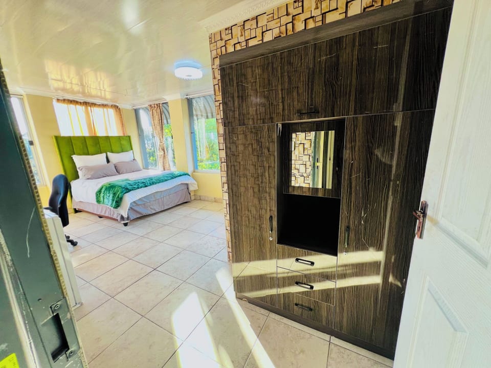 Room, 1 Bedroom, Balcony, Garden View | 1 bedroom