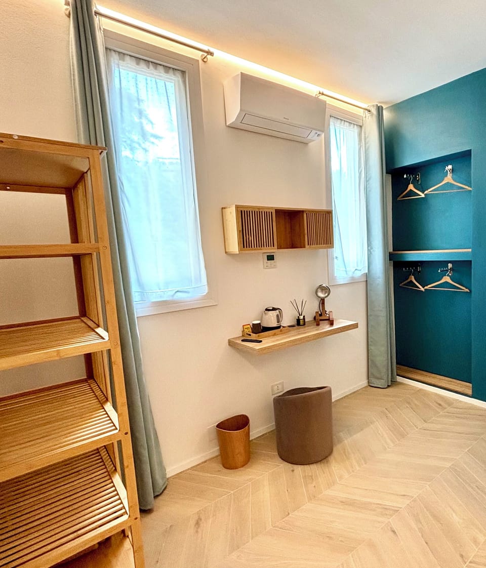 Double Room, Ensuite, City View | Hypo-allergenic bedding available, down comforters, memory foam beds