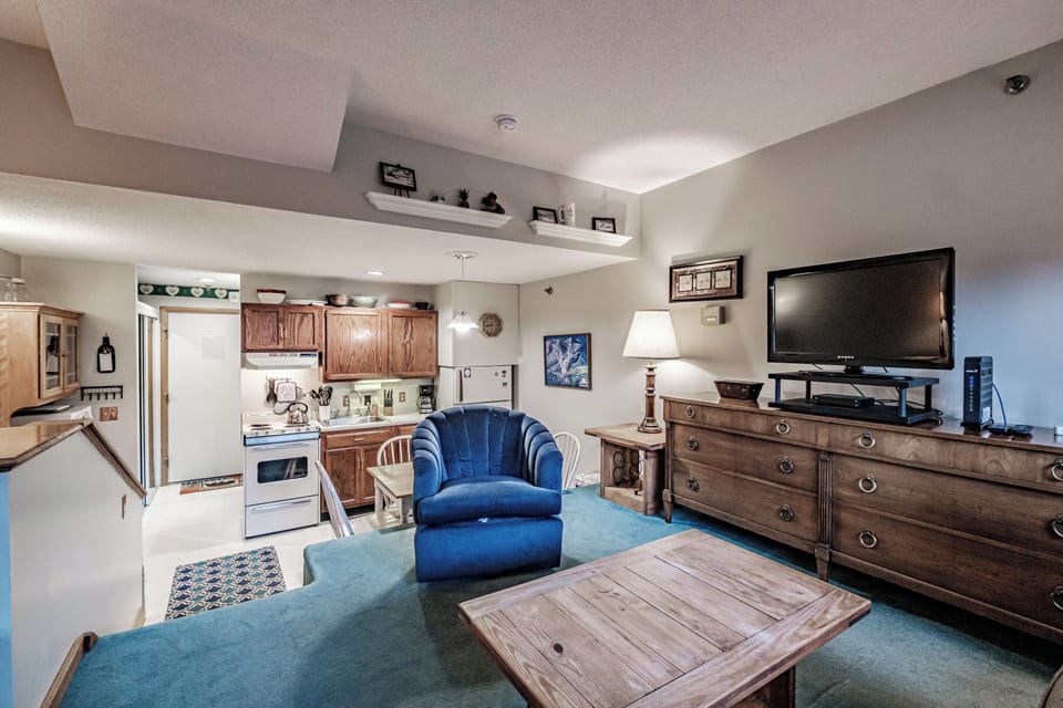 Living/dining/kitchen