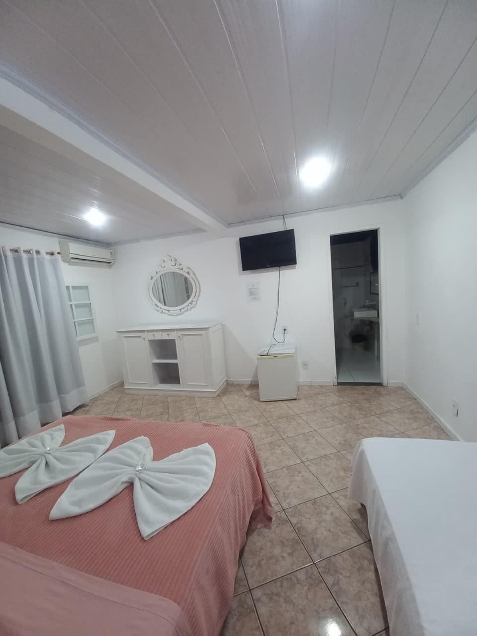 Basic Triple Room | Free WiFi