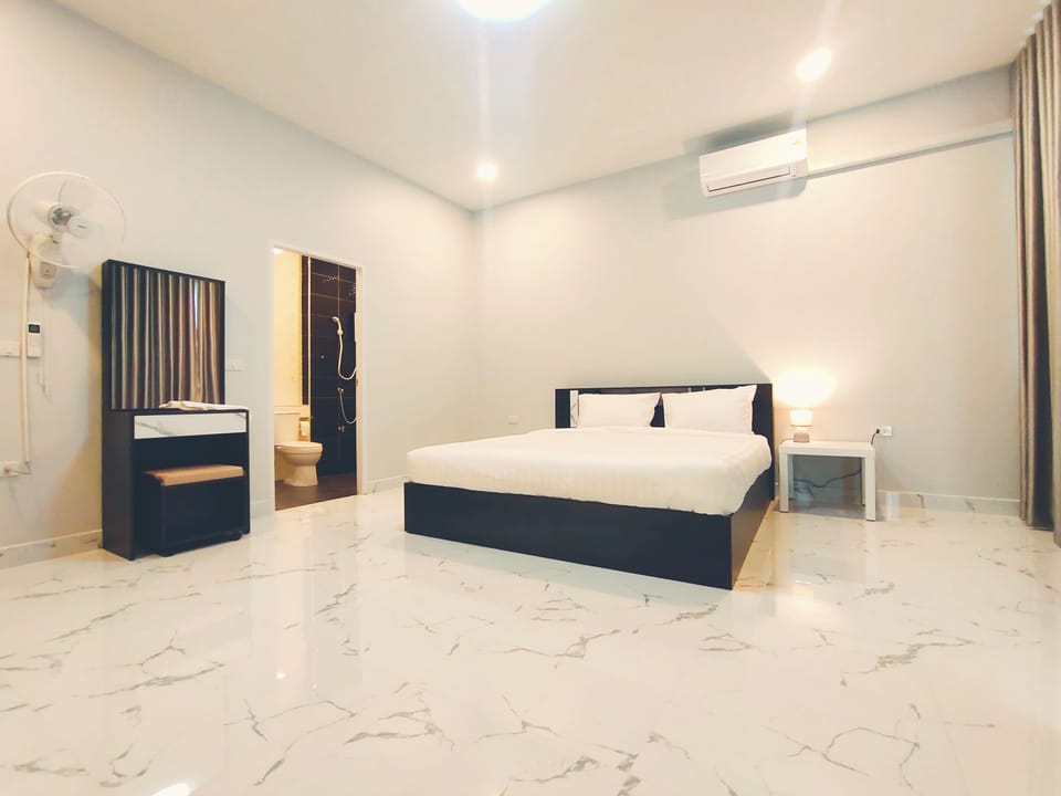 Family Townhome | 4 bedrooms, WiFi (free)