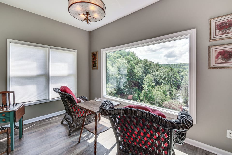Lower Sunroom | Basement
