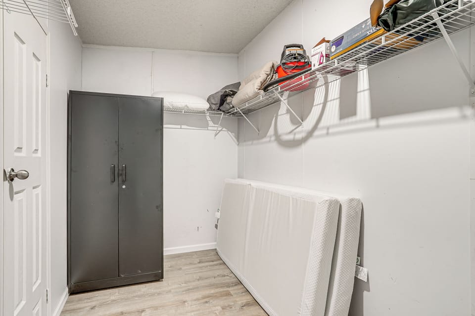 Walk-In Closet