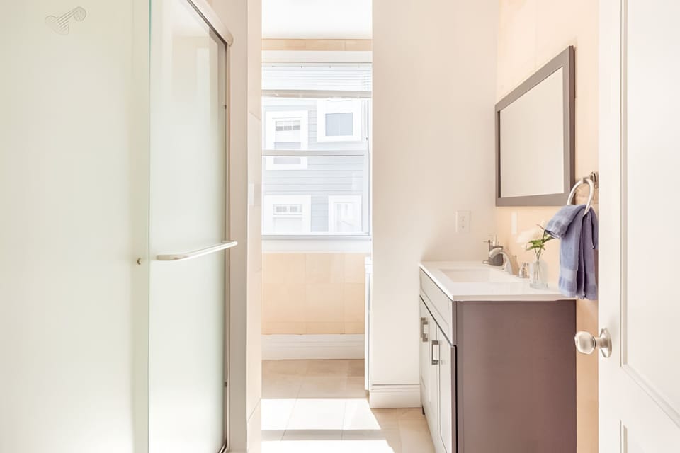 A bright bathroom with a modern twist!