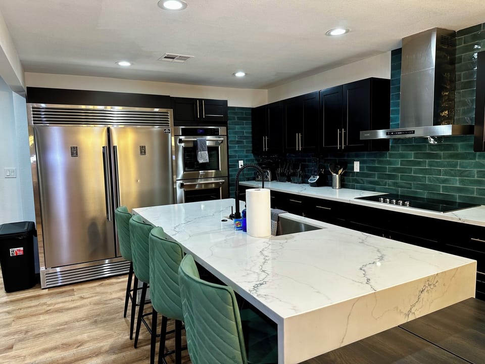 Extra large refrigerator and freezer