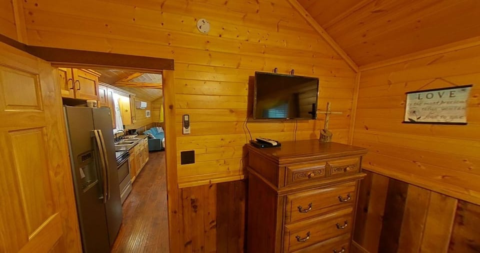 MeMAws20bedroom