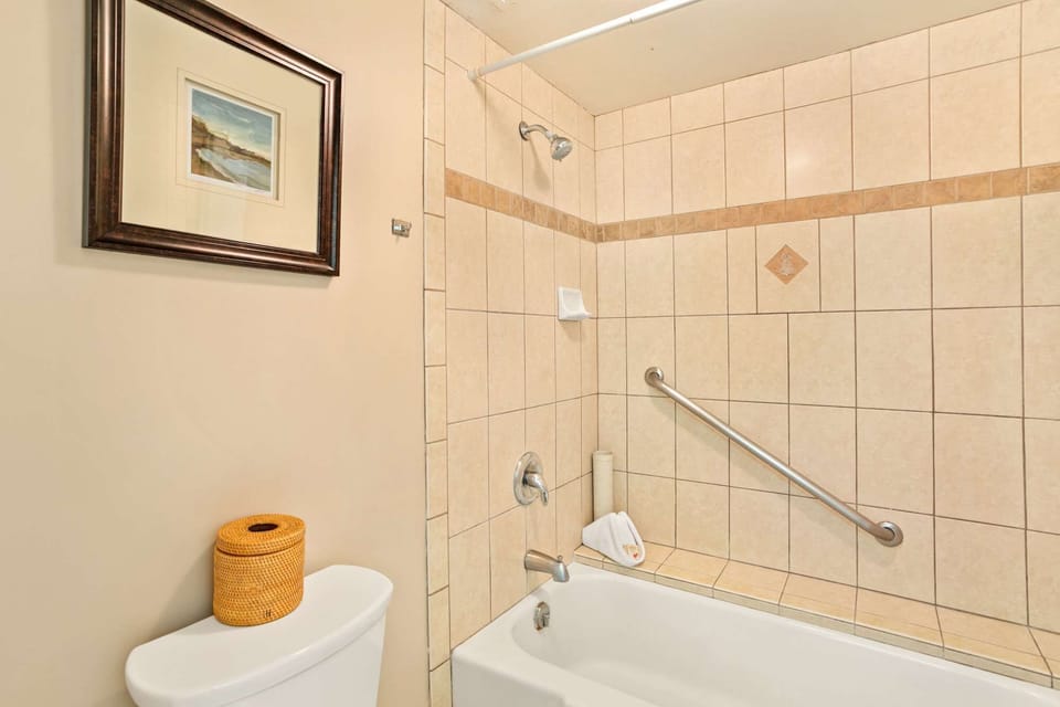 Bath Tub and Shower