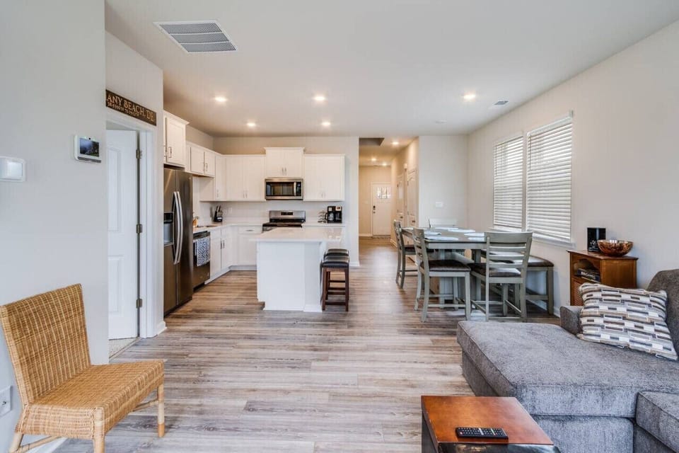 Living area 2 CW
