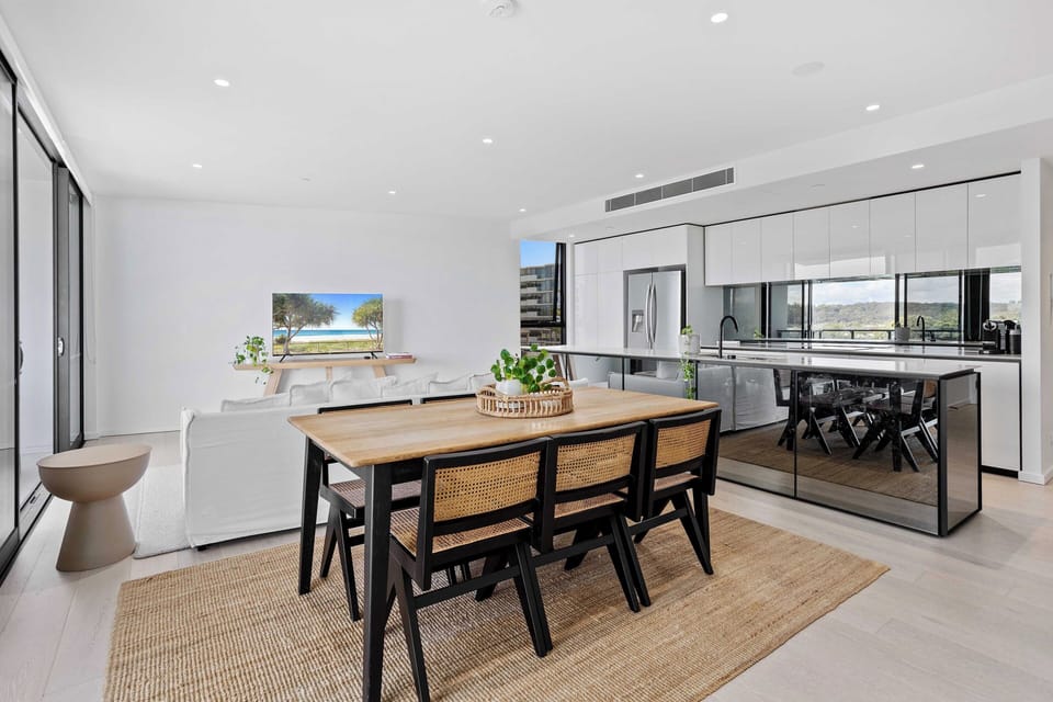 Apartment, 2 Bedrooms | In-room dining